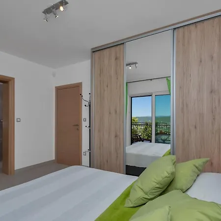 Lazeta Villa