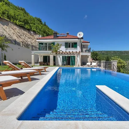 Lazeta Villa