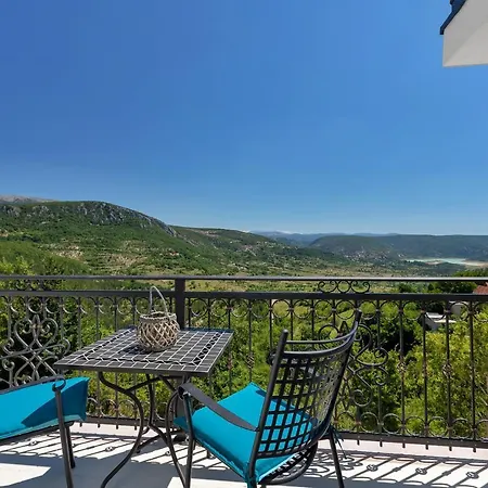 Lazeta Villa