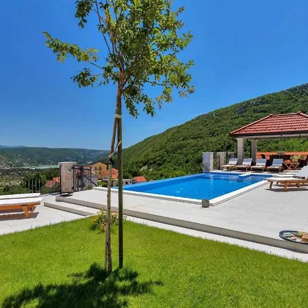 Lazeta Villa Studenci